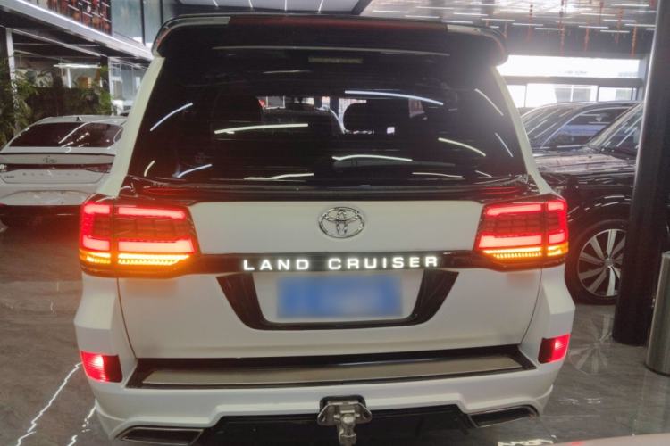 Used Toyota Land Cruiser 2020 4.0L GX-R 7-Seater Middle East Version Rear