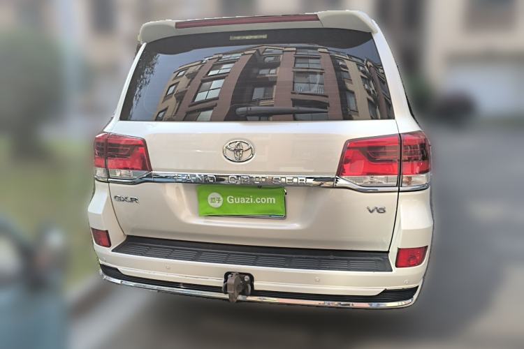 Used Toyota Land Cruiser  Rear