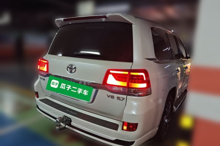 Used Toyota Land Cruiser 2020 5.7L VX-R Genuine Leather 8 Airbags Trailer Hitch Spare Tire Sunroof – Middle East Specifications Rear Right 45 Deg