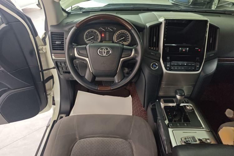 Used Toyota Land Cruiser 2020 4.0L GX-R Middle East Steering Wheel