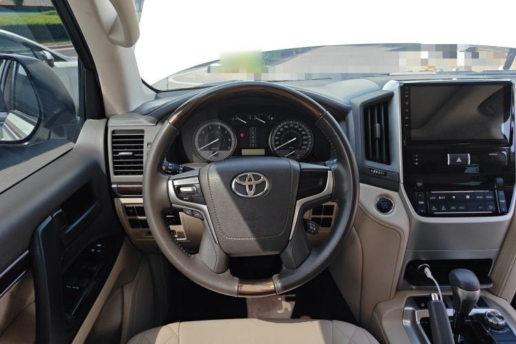 Used Toyota Land Cruiser 2020 4.0L GX-R Middle East Steering Wheel
