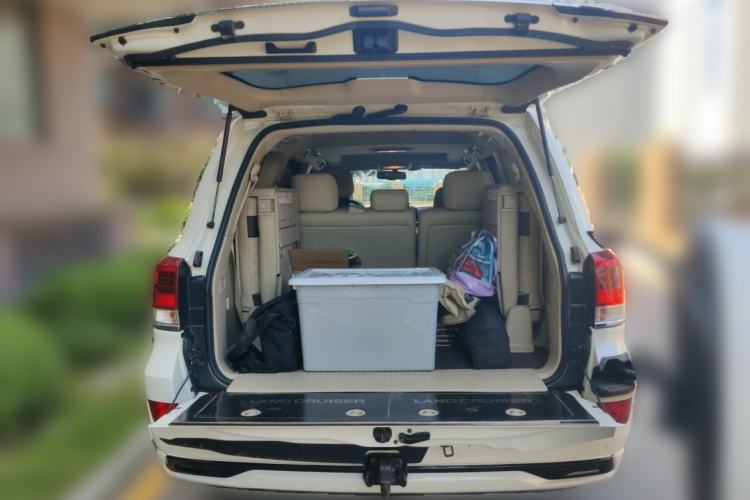 Used Toyota Land Cruiser  Trunk