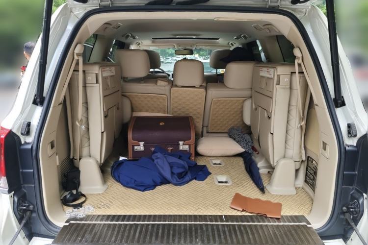 Used Toyota Land Cruiser  Trunk