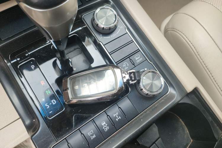 Used Toyota Land Cruiser  Vehicle Key
