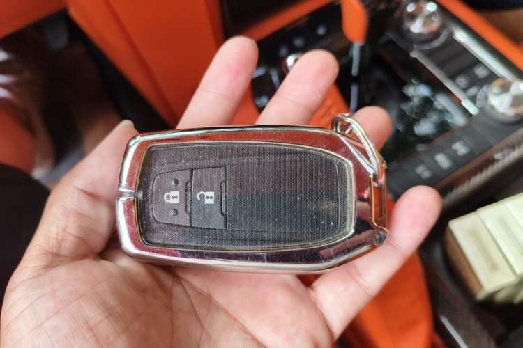 Used Toyota Land Cruiser  Vehicle Key