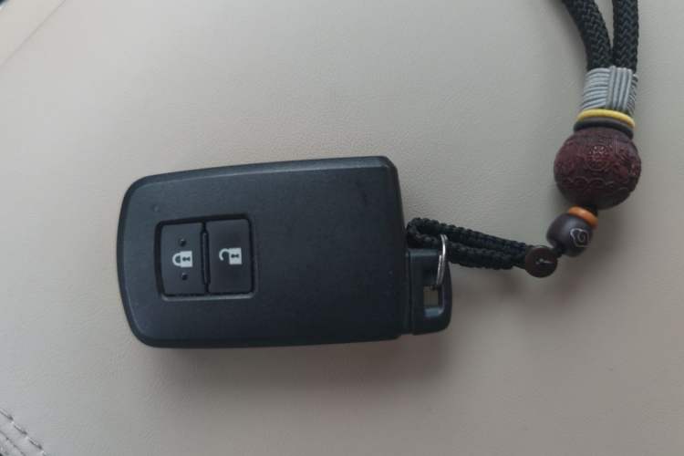 Used Toyota Land Cruiser  Vehicle Key