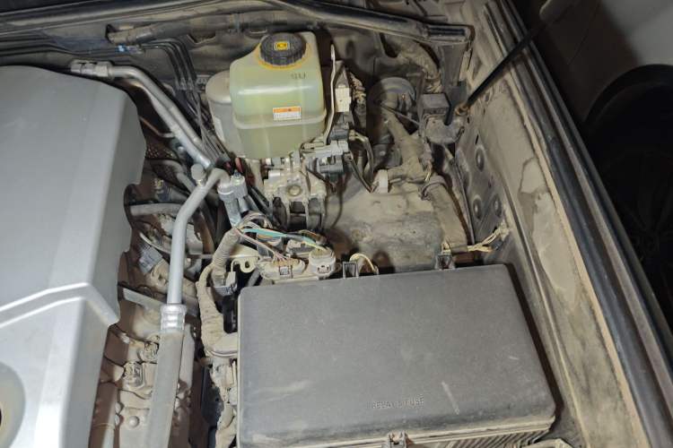 Used Toyota Land Cruiser 2021 5.7L VX-R Middle East Engine Bay Left