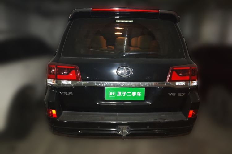 Used Toyota Land Cruiser 2021 5.7L VX-R Middle East Rear
