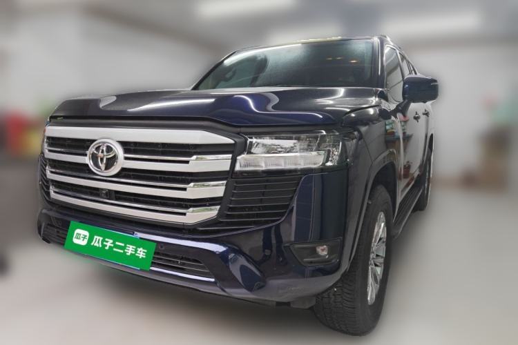 Used Toyota Land Cruiser  Guazi used car, China used car export, Used car for sale, Used  cars, Cheapest cars for sale