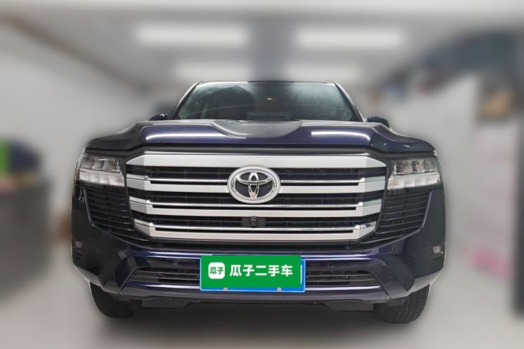 Used Toyota Land Cruiser  Front