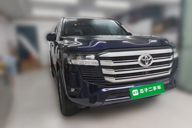 Used Toyota Land Cruiser  Front Right 45 Deg