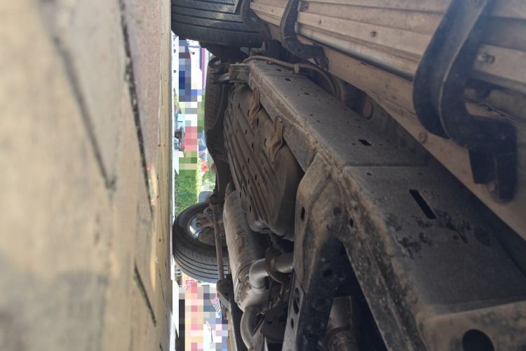 Used Toyota Land Cruiser  Chassis Front Right