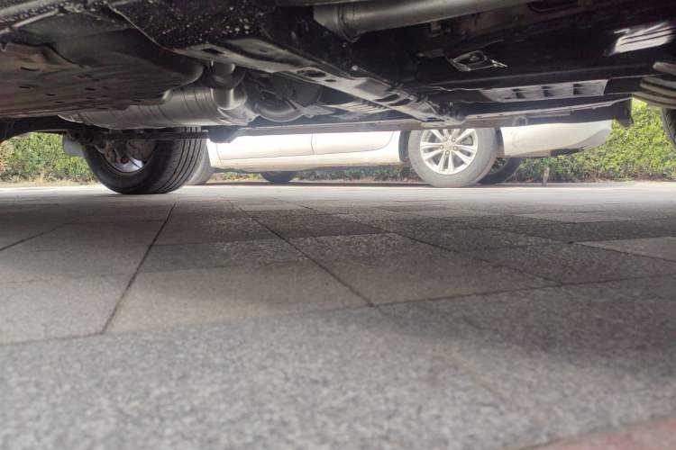Used Toyota Land Cruiser 2021 5.7L VXR Genuine Leather – Middle East Chassis Front Right