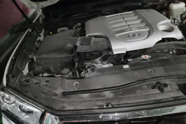 Used Toyota Land Cruiser  Engine Bay Right