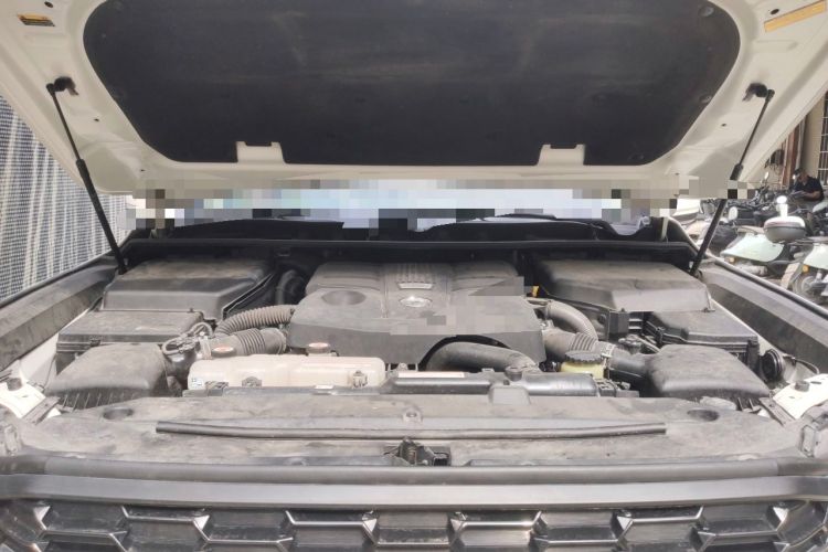 Used Toyota Land Cruiser  Engine Bay