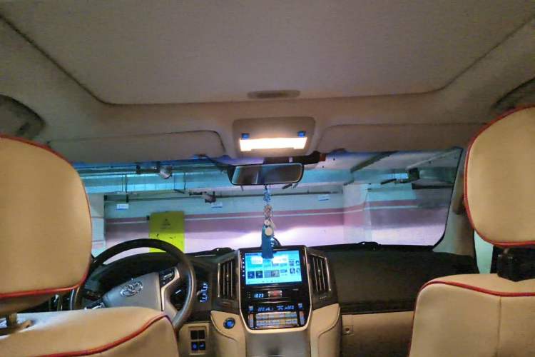 Used Toyota Land Cruiser  Headliner
