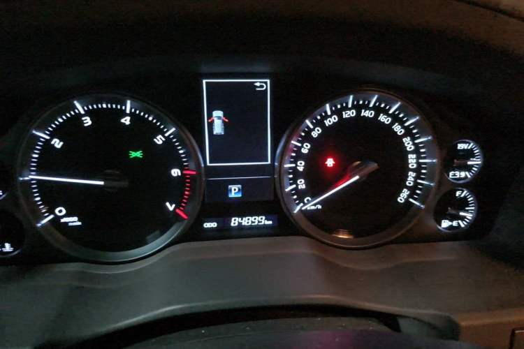 Used Toyota Land Cruiser  Instrument Cluster