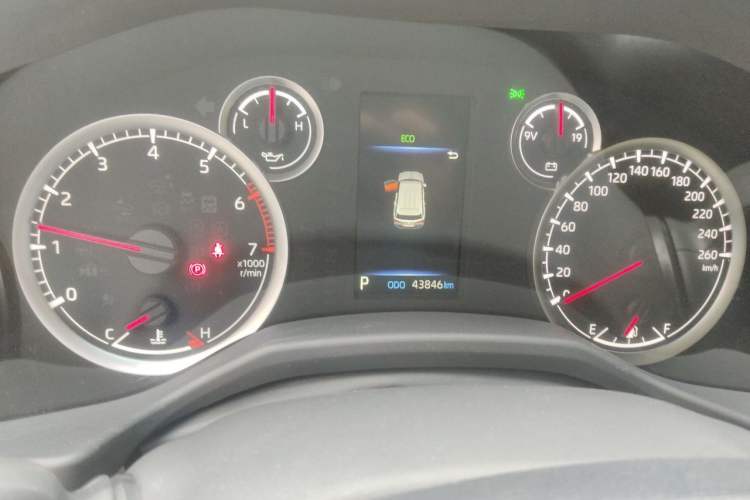 Used Toyota Land Cruiser  Instrument Cluster