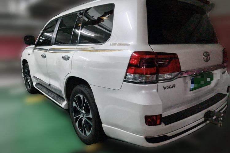 Used Toyota Land Cruiser  Rear Left 45 Deg