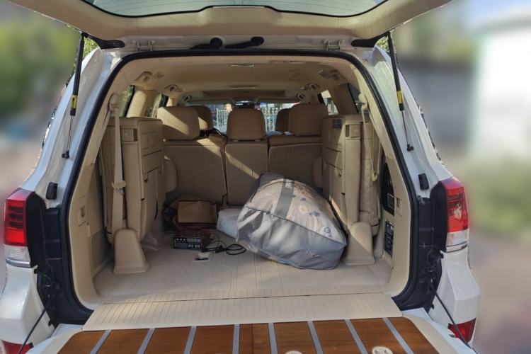 Used Toyota Land Cruiser  Trunk