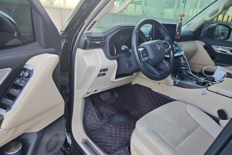 Used Toyota Land Cruiser  Driver Seat