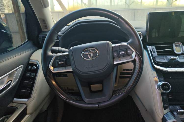 Used Toyota Land Cruiser  Steering Wheel