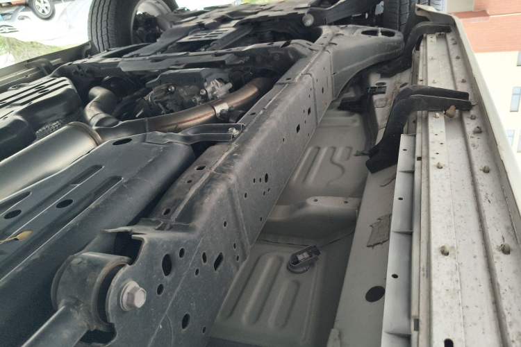 Used Toyota Land Cruiser 2022 3500 3.5T GXR with 20 Wheels Velvet Interior Ambient Lighting and Creep Mode—Middle East Edition Chassis Rear Left
