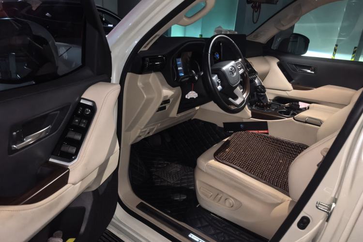 Used Toyota Land Cruiser  Driver Seat