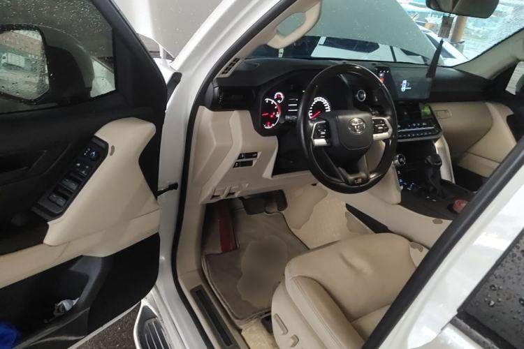 Used Toyota Land Cruiser  Driver Seat