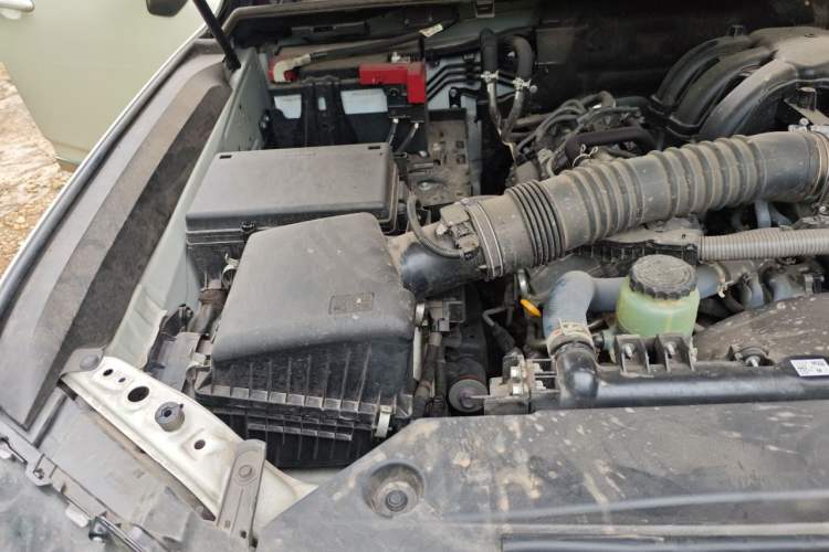 Used Toyota Land Cruiser 2022 4.0L GX-R Middle East Version Engine Bay Right