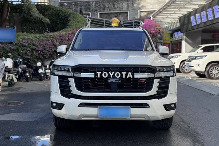 Used Toyota Land Cruiser 2022 3500 3.5T GXR with 20 Wheels Velvet Finish No Creep—Middle East Exterior 8