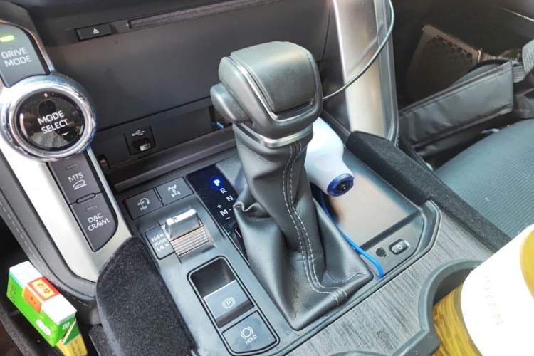 Used Toyota Land Cruiser  Gear Lever
