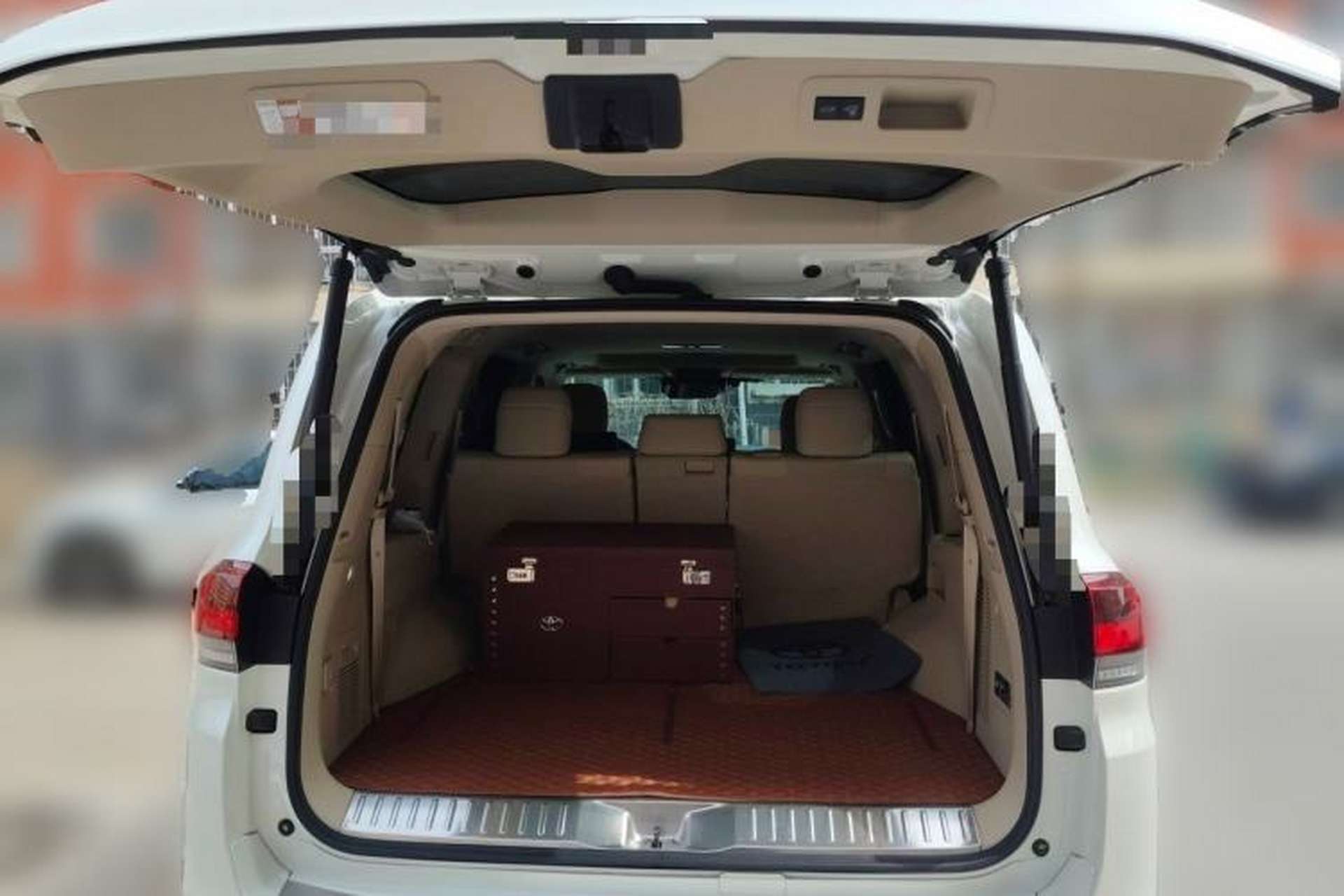 Used Toyota Land Cruiser  Trunk
