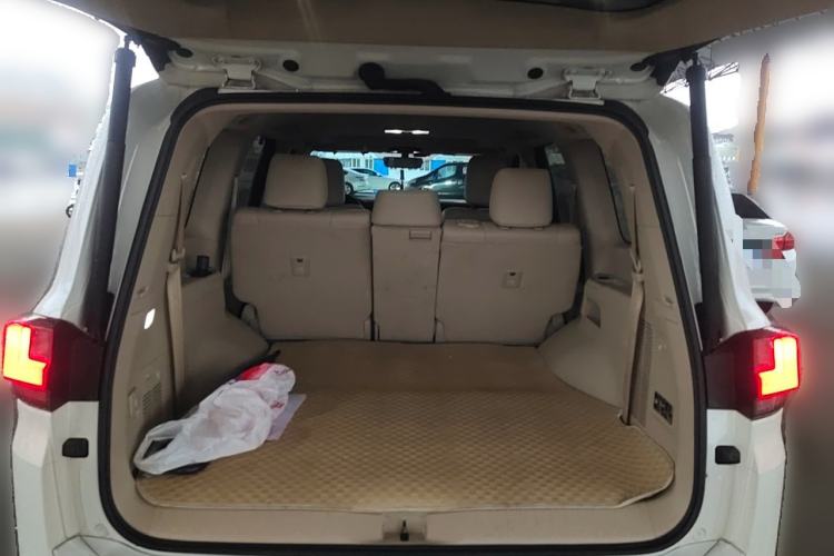 Used Toyota Land Cruiser  Trunk