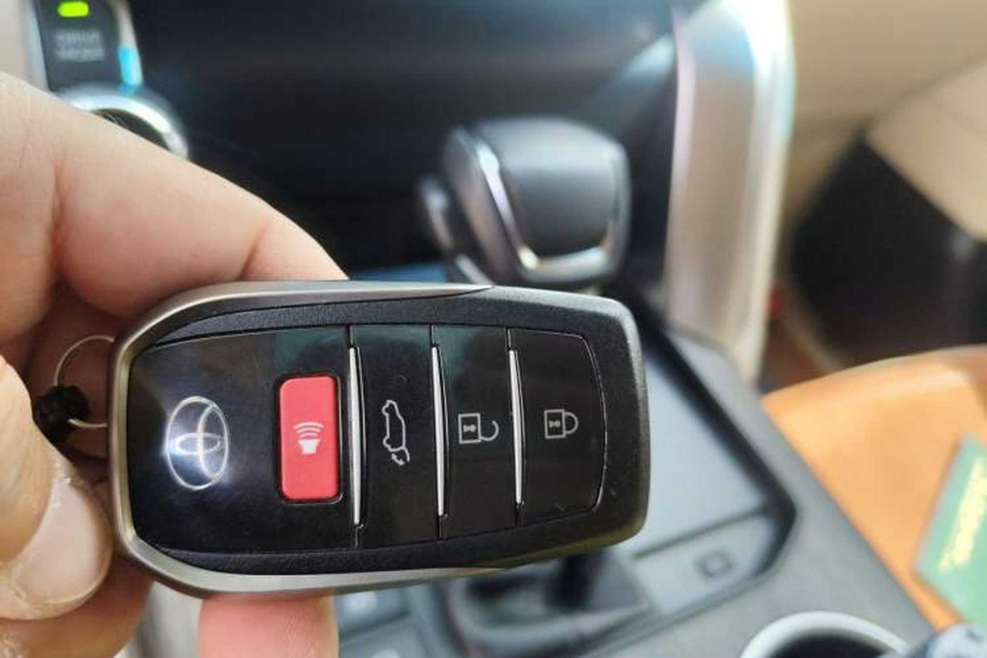 Used Toyota Land Cruiser  Vehicle Key