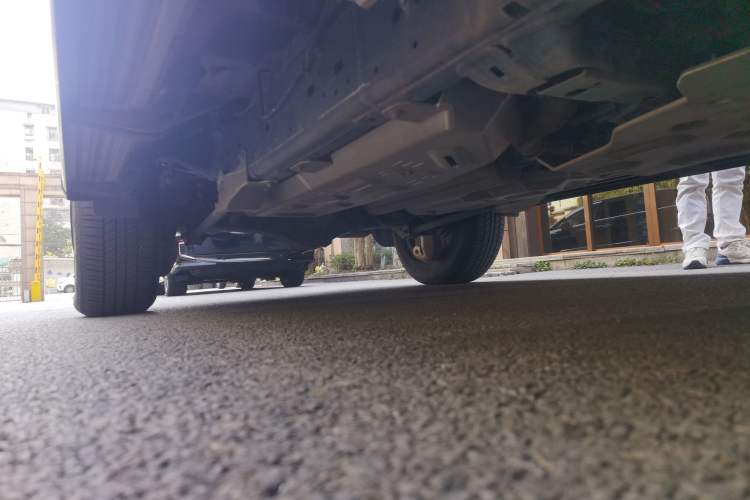 Used Toyota Land Cruiser 2023 Toyota Land Cruiser 3500 3.5T GXR with 18-inch Wheels 8 Airbags and Sunroof – Middle East Version Chassis Front Right