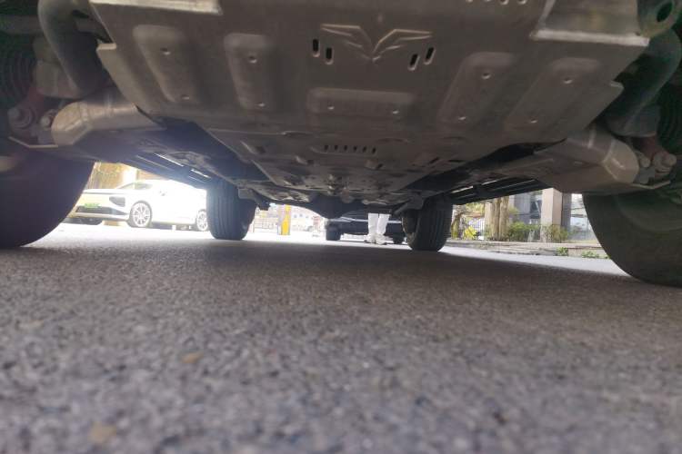 Used Toyota Land Cruiser 2023 Toyota Land Cruiser 3500 3.5T GXR with 18-inch Wheels 8 Airbags and Sunroof – Middle East Version Chassis Front