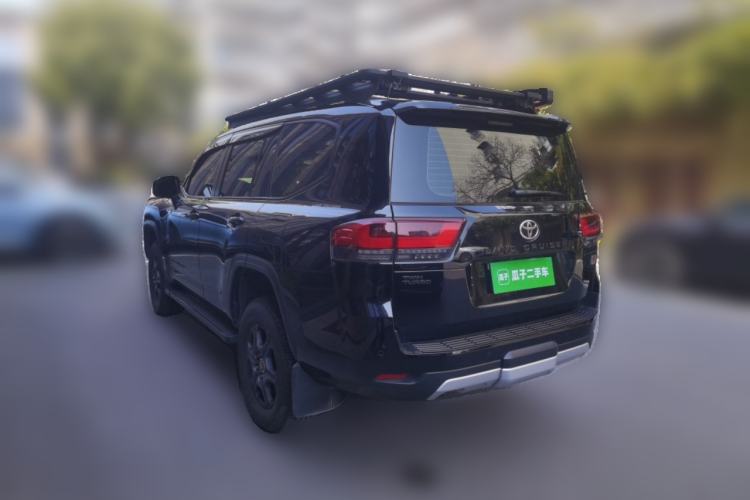Used Toyota Land Cruiser 2023 Toyota Land Cruiser 3500 3.5T GXR with 18-inch Wheels 8 Airbags and Sunroof – Middle East Version Rear Left 45 Deg