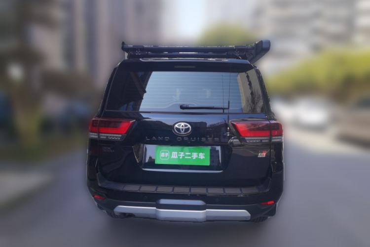 Used Toyota Land Cruiser 2023 Toyota Land Cruiser 3500 3.5T GXR with 18-inch Wheels 8 Airbags and Sunroof – Middle East Version Rear