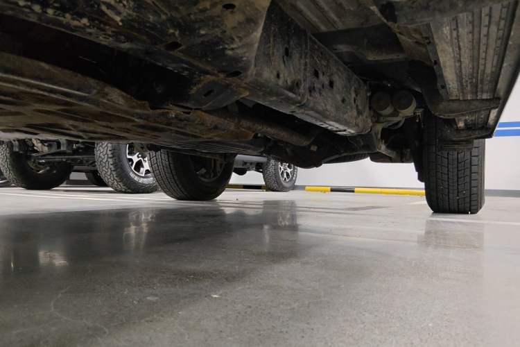 Used Toyota Land Cruiser  Chassis Front Left