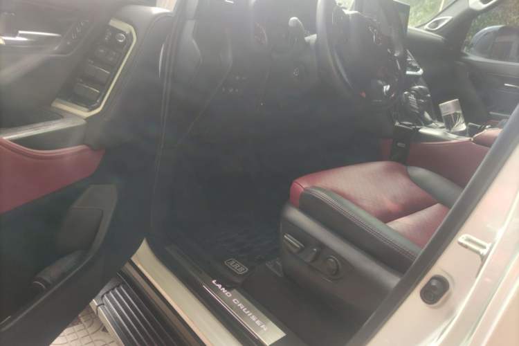 Used Toyota Land Cruiser  Driver Seat