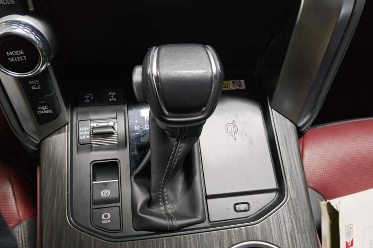 Used Toyota Land Cruiser  Gear Lever
