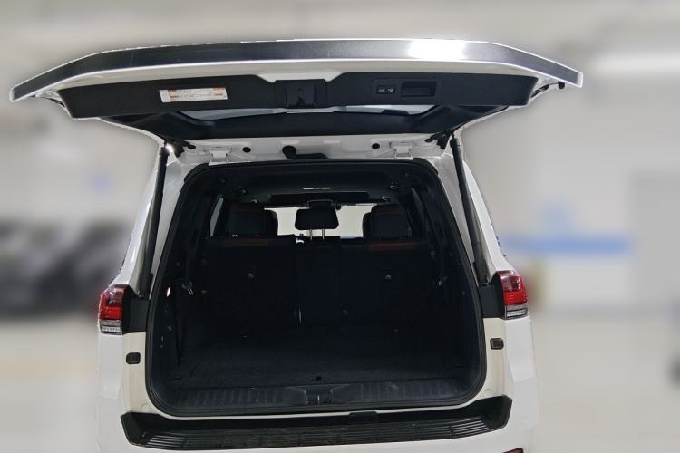 Used Toyota Land Cruiser  Trunk
