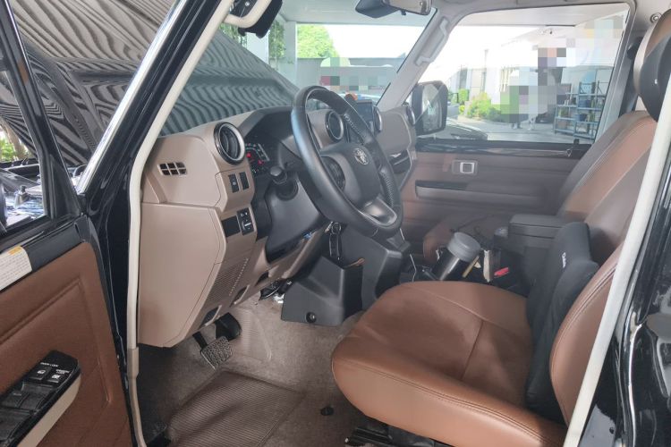 Used Toyota Land Cruiser  Driver Seat