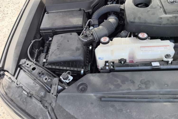 Used Toyota Land Cruiser  Engine Bay Right