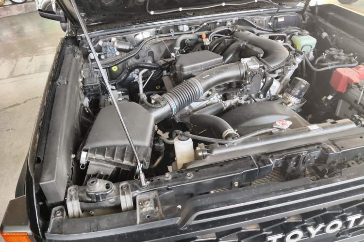 Used Toyota Land Cruiser  Engine Bay Right