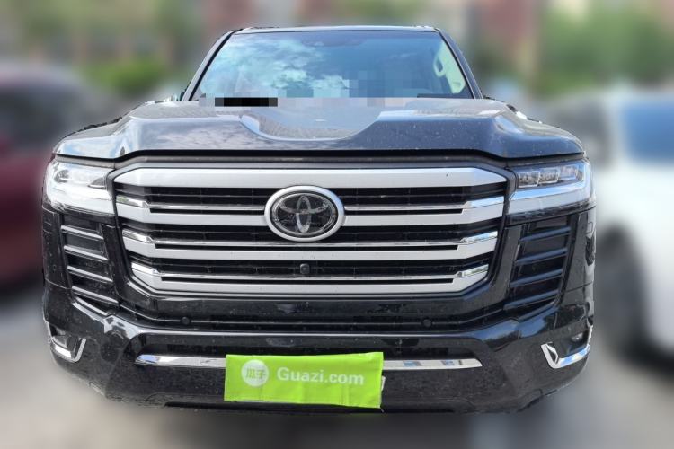 Used Toyota Land Cruiser  Front