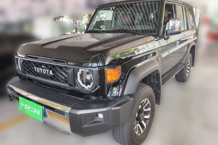 Used Toyota Land Cruiser  Guazi used car, China used car export, Used car for sale, Used  cars, Cheapest cars for sale