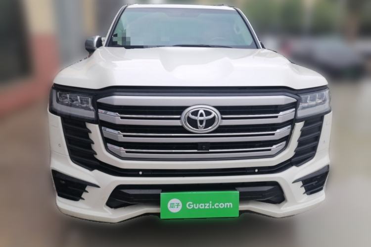 Used Toyota Land Cruiser  Front