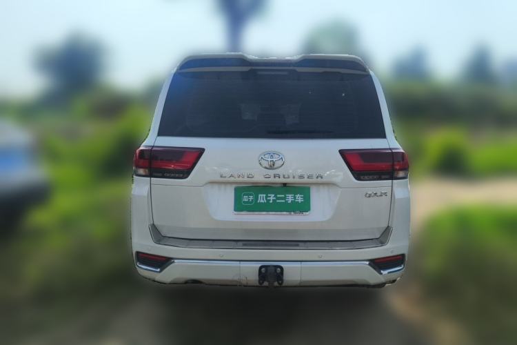 Used Toyota Land Cruiser  Rear